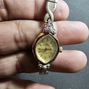 Vintage Pierre Vallee Cockatil Watch Gold Tone Not Working For Parts Or Repair s
